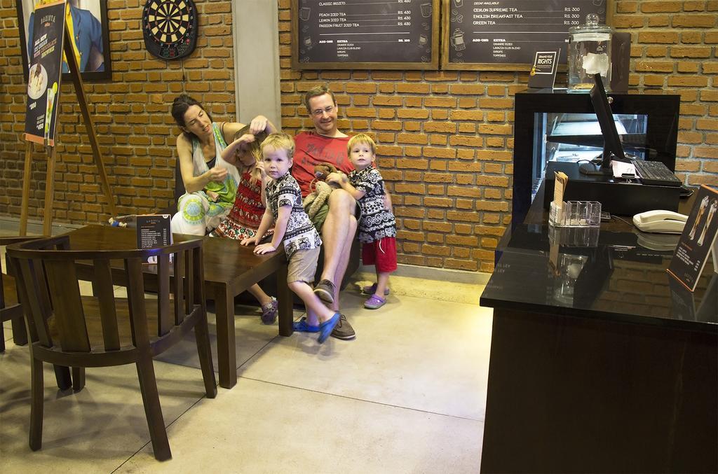 ألوثغاما Thumbelina Apartments & Hotel المظهر الخارجي الصورة